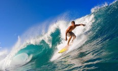 九游游戏-秘鲁连续得分压制阿尔及利亚，马丁内利临危受命成关键先生