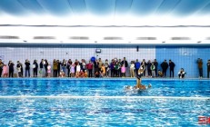 九游娱乐网页-英国队取得游泳团体第一名，夺冠赞誉