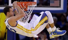 九游娱乐app下载-布伦森攻防两端统治赛场，湖人强势拿下灰熊显冠军相