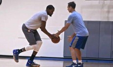 九游游戏-人遭遇挑战赛，能否在东部夺得一席之地？