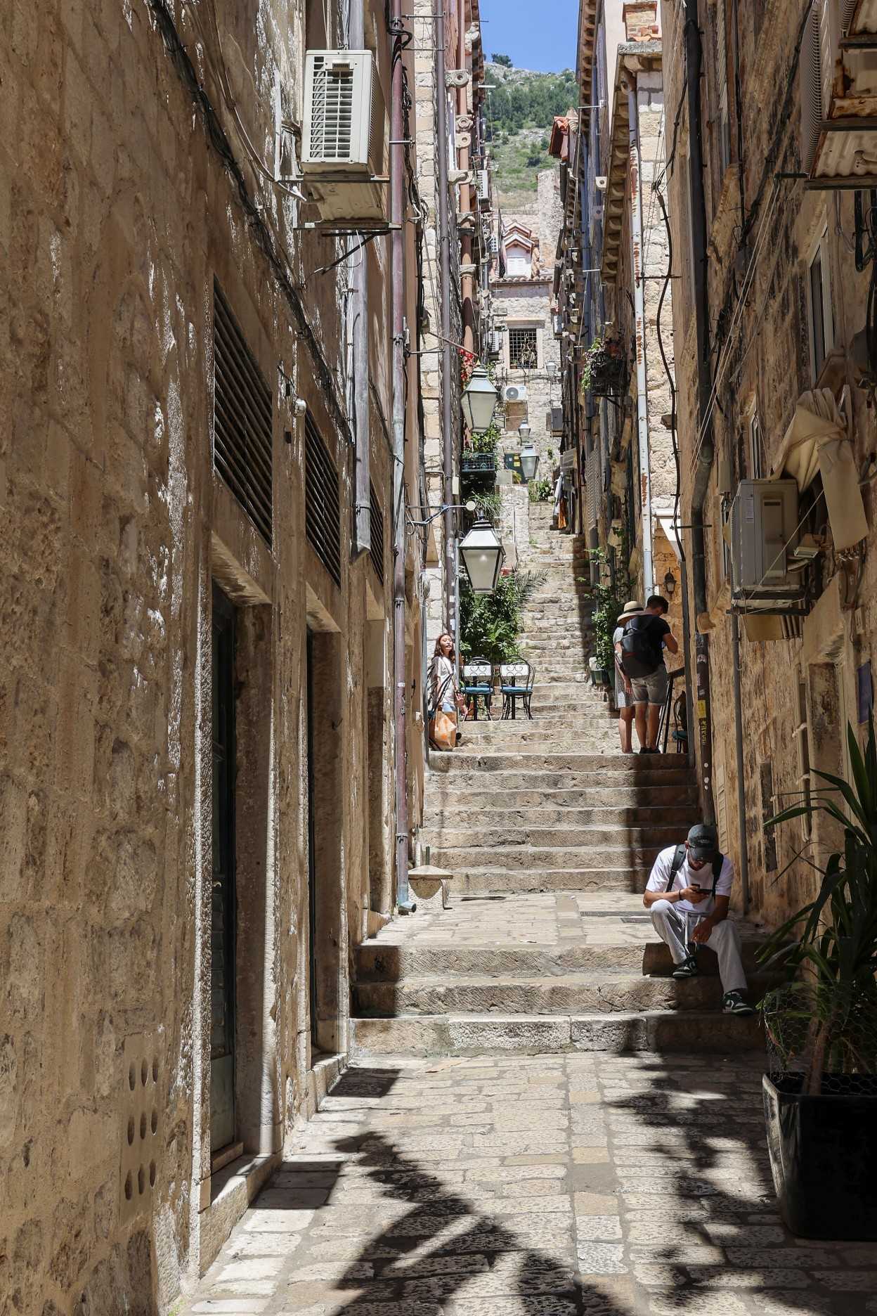 克罗地亚主场不敌斯洛文尼亚，积分遭遇滑坡的简单介绍