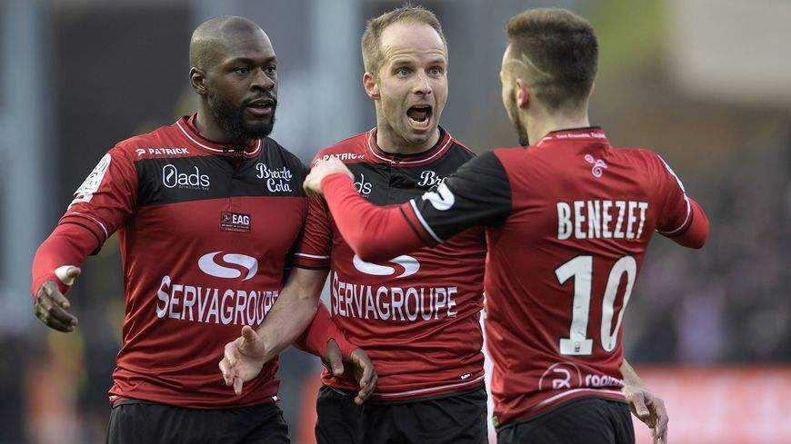 包含巴斯蒂亚队士气高涨,球队急欲冲超法乙联赛的词条 包含巴斯蒂亚队士气高涨,球队急欲冲超法乙联赛的词条