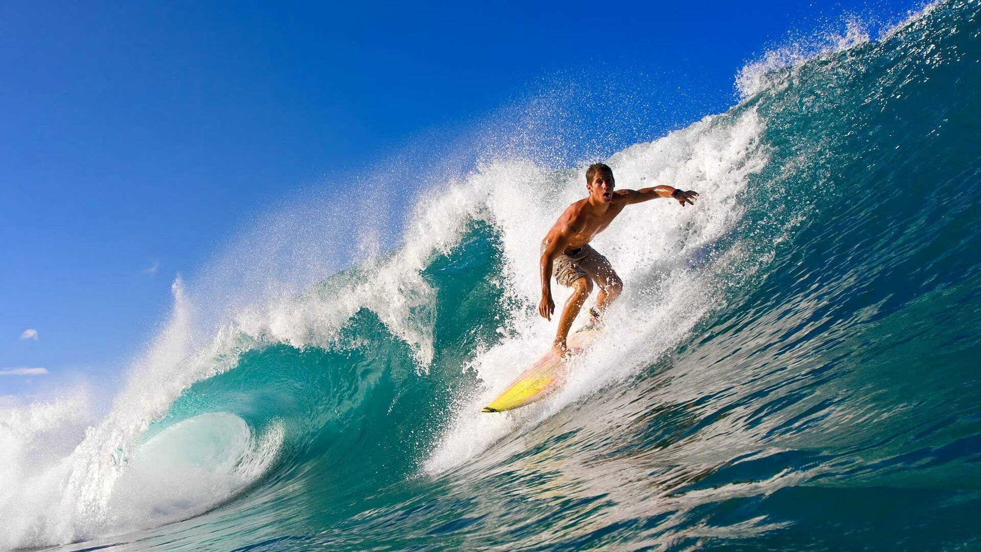 秘鲁连续得分压制阿尔及利亚，马丁内利临危受命成关键先生